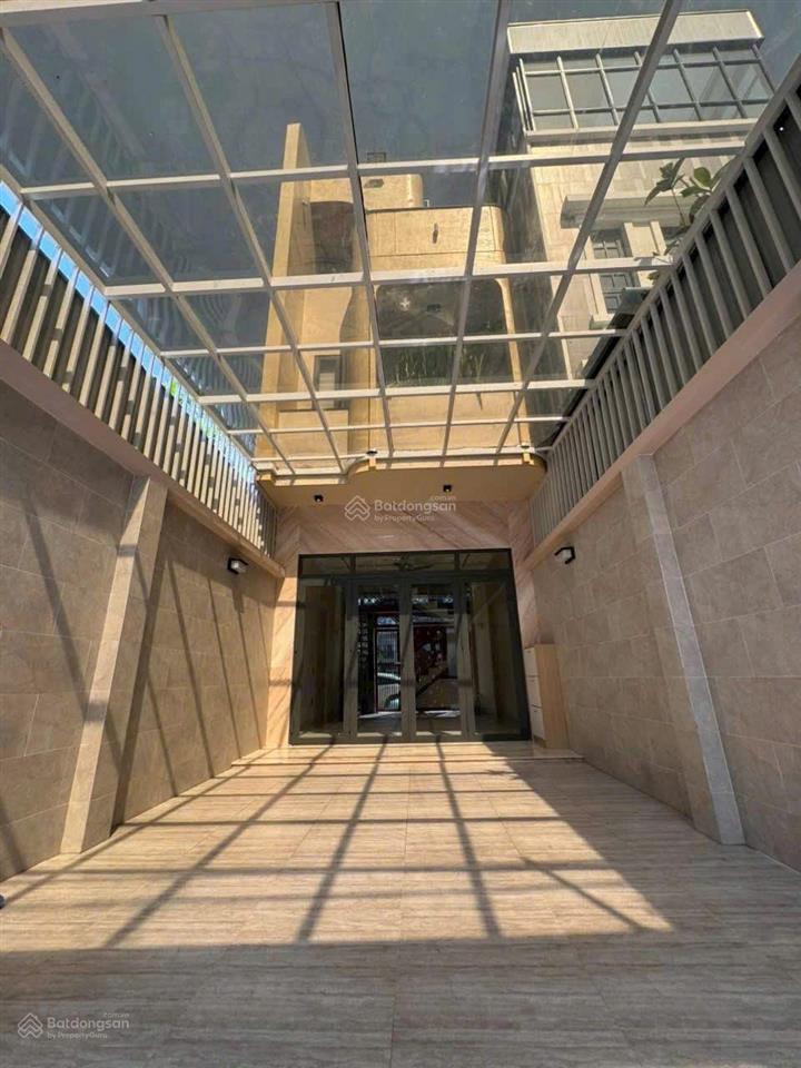 Nhà mới trệt 2 lầu, đường 38 hiệp bình chánh ngay chợ hiệp bình, giáp đường phạm văn đồng.