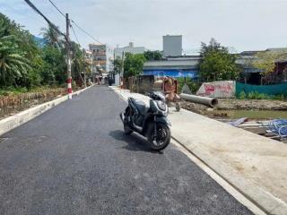 Đất hẻm xe hơi đường 34 kha vạn cân rẽ vào, ngay bến đò linh đông giáp sông giáp đl phạm văn đồng.