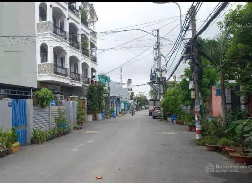 Nhà 4 tầng quốc lộ 13 hiệp bình phước  đang cho thuê 20tr/ tháng ổn định  giá tốt 7.9 tỷ