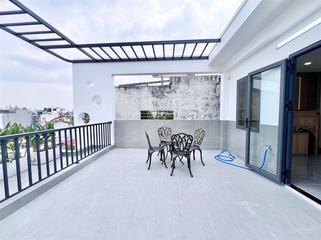 Nhà 4 tầng 5,4m x 16m, thiết kế hiện đại  sang trọng  đầy đủ nội thất, thạnh xuân 22, quận 12.