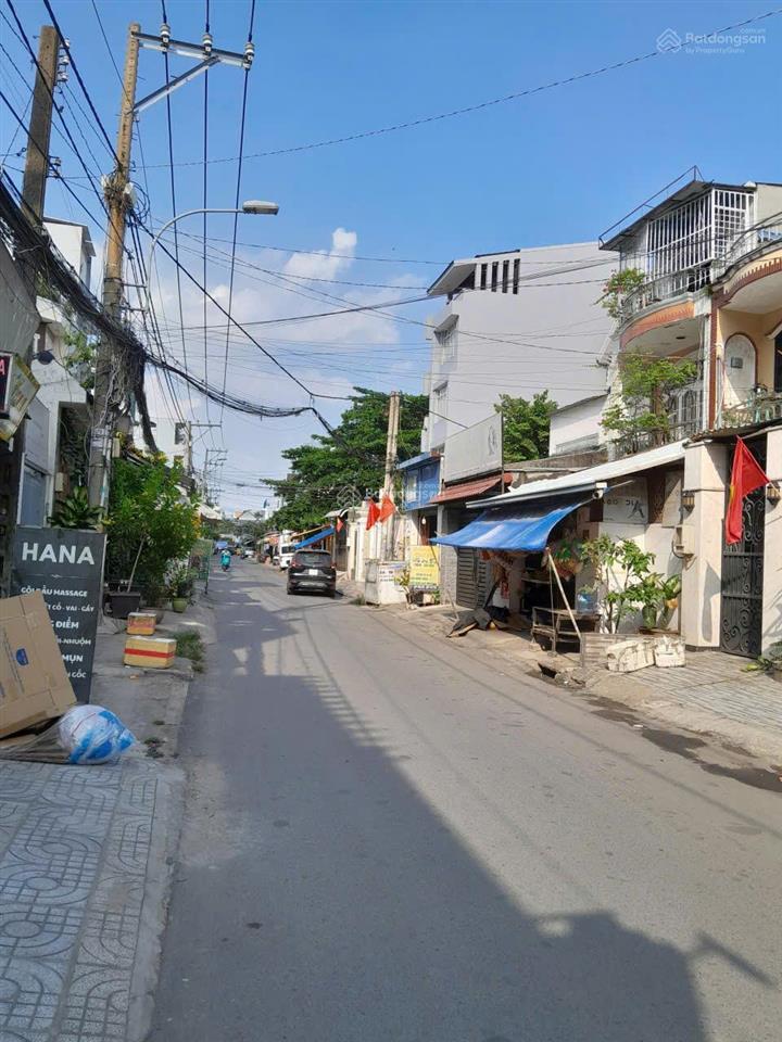 Bán nhà mt đường số 7 quốc lộ 13, hiệp bình chánh, dt 100m2 ngang 4,6m  ngay nhà thờ fatima
