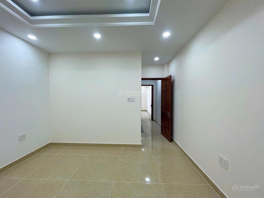 Nhà xây mới 4 tầng có lửng  kdc đồng bộ view sông sài gòn  gần kđt vạn phúc