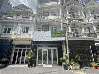Nhà 4 tầng sân thượng, đường rộng 7m khu nhà đồng bộ, ngay chợ hiệp bình giáp đường phạm văn đồng