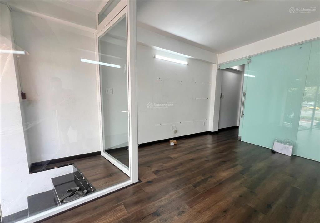 Nhà 5 tầng có hầm mặt tiền phạm văn đồng  giá 23 triệu/tháng, p. hiệp bình chánh
