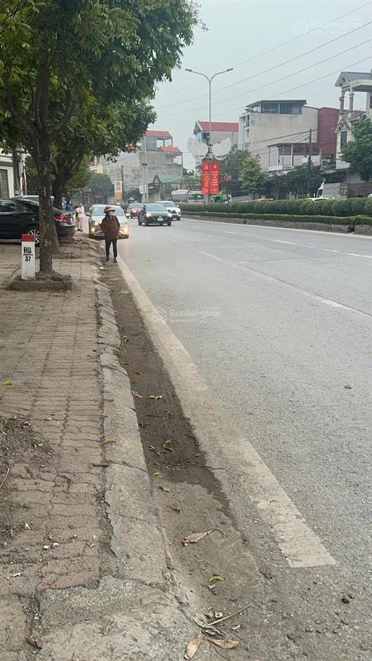 Chính chủ cần tiền bán thị trấn phúc thọ dt 44,5m ô tô đổ cửa