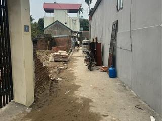 Chính chủ cần tiền bán mảnh đất phú kim  thạch thất  giá f0