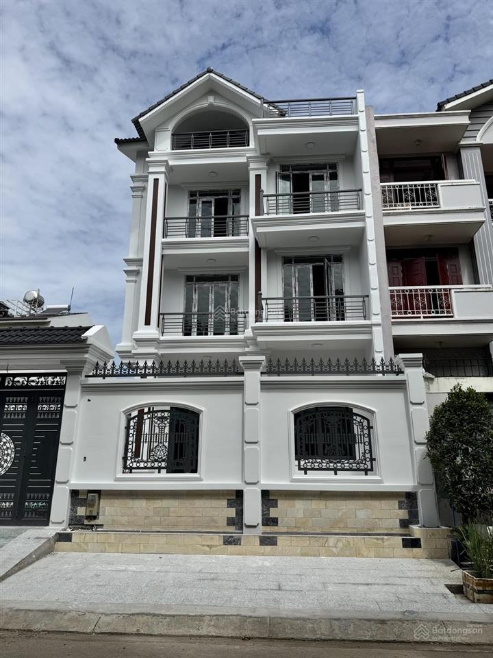 Bán biệt thự (10x20m) 1 trệt 2 lầu áp mái đường đặng thùy trâm p13 bình thạnh 4pn 4wc