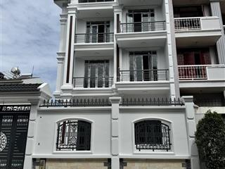 Bán biệt thự (10x20m) 1 trệt 2 lầu áp mái đường đặng thùy trâm p13 bình thạnh 4pn 4wc