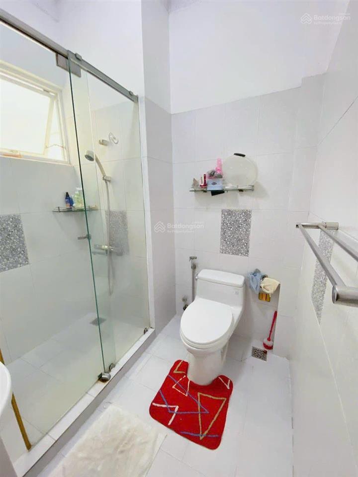 Cho thuê nhà (4x15m) giá 18 triệu đường đặng thùy trâm p13 bình thạnh