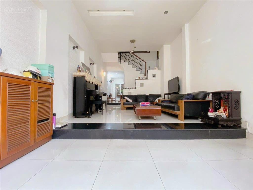 Cho thuê nhà (4x15m) giá 18 triệu đường đặng thùy trâm p13 bình thạnh