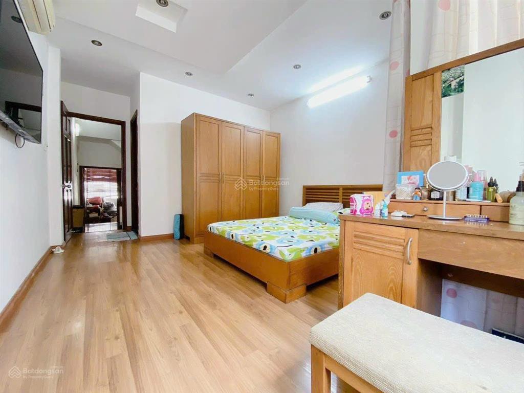Cho thuê nhà (4x15m) giá 18 triệu đường đặng thùy trâm p13 bình thạnh