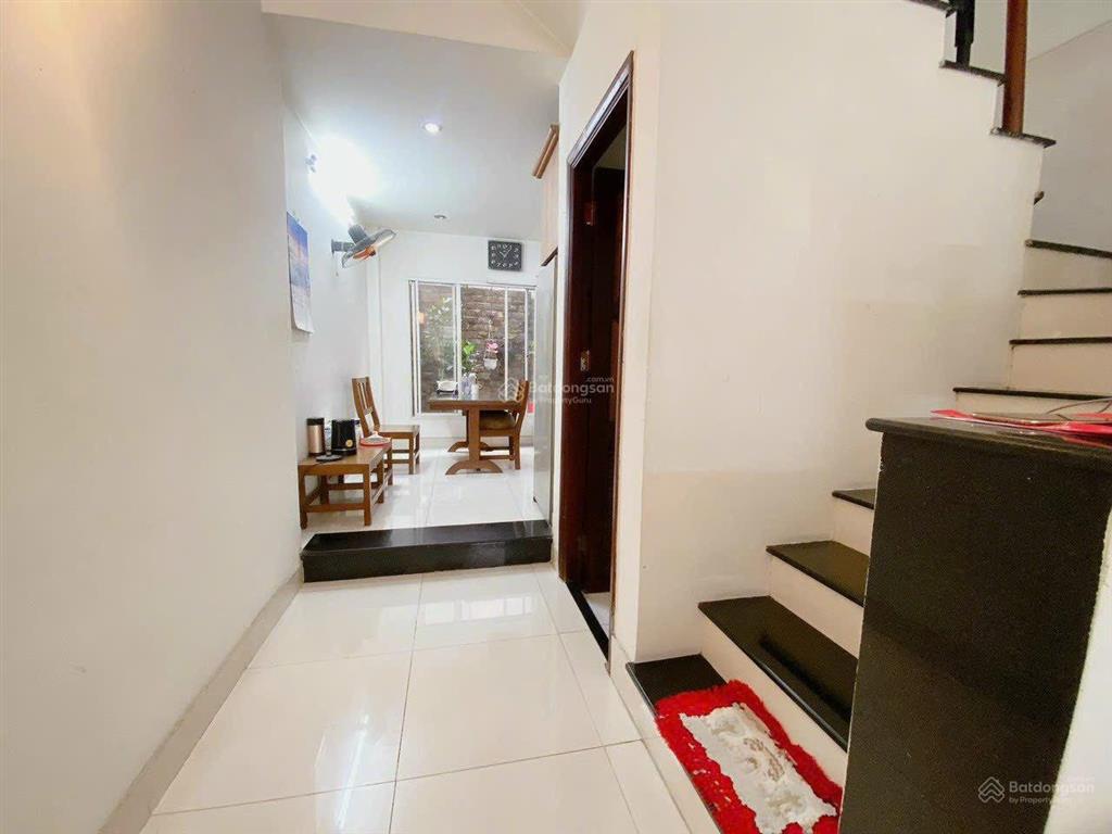 Cho thuê nhà (4x15m) giá 18 triệu đường đặng thùy trâm p13 bình thạnh