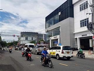 Bán nhanh căn nhà 3 tầng mặt tiền hà huy tập vị trí đẹp nhất .