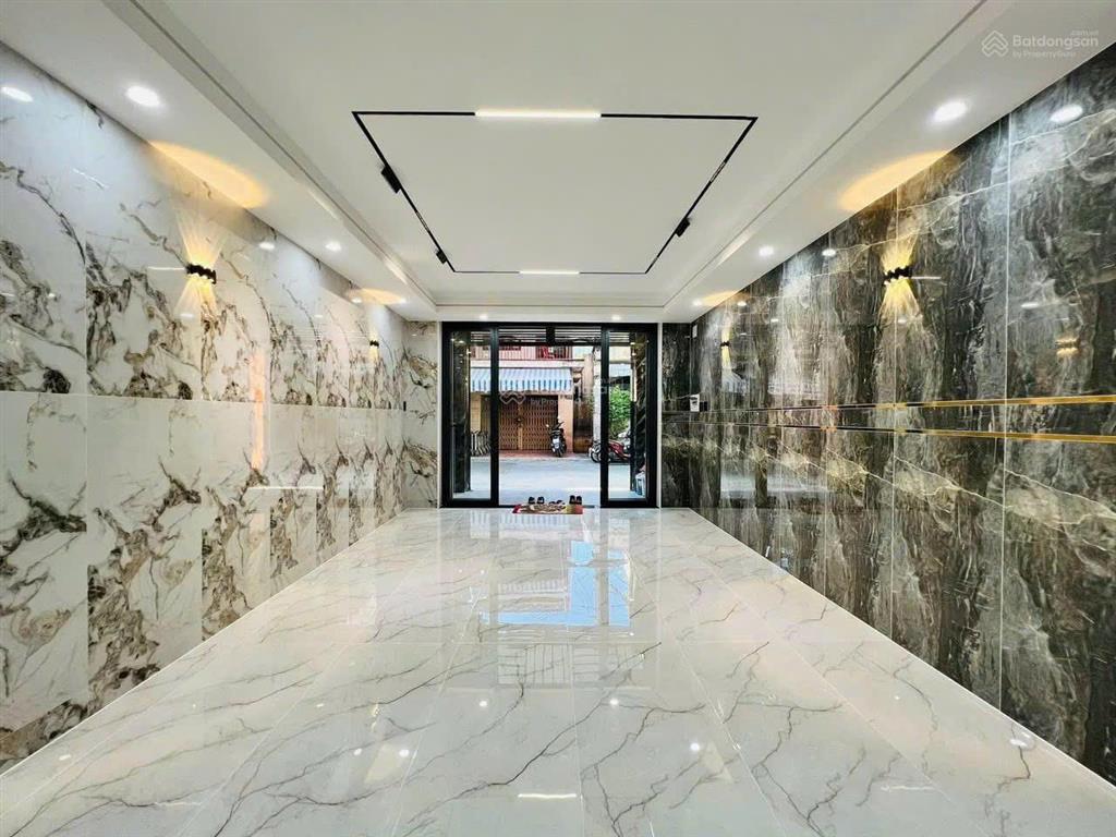 Nhà hxh 2 lầu st 243/3a tô hiến thành, quận 10