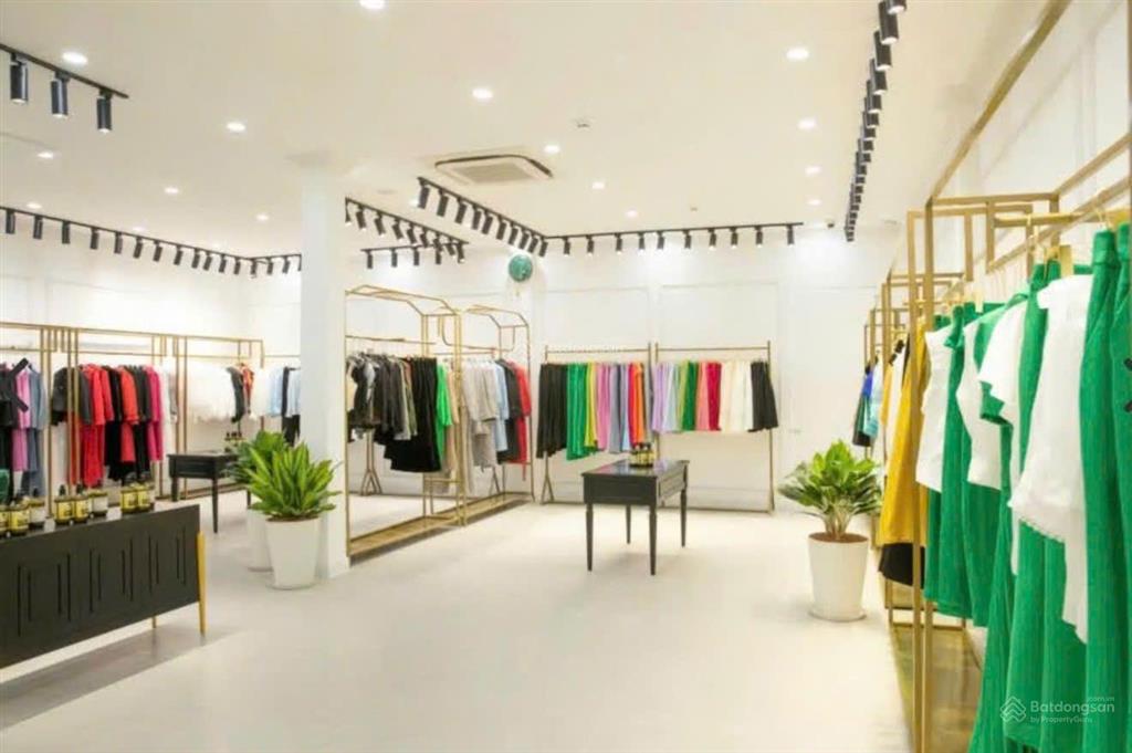 Cho thuê mặt bằng kinh doanh võ văn tần  quận 3