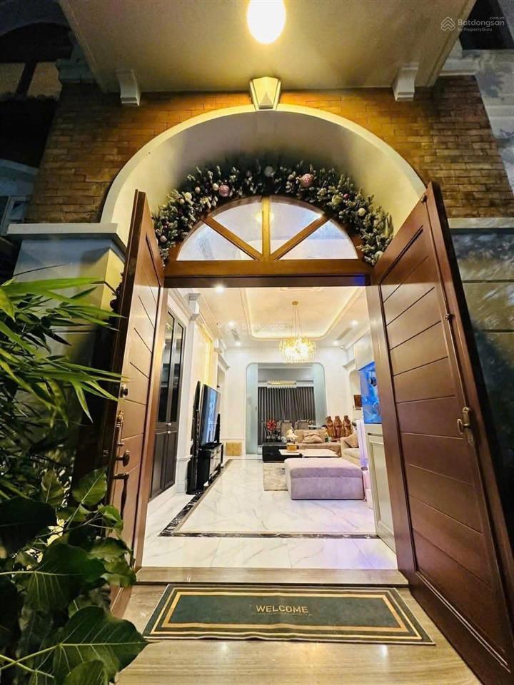 Biệt thự siêu đẹp hẻm số 2 cao thắng, quận 3 café, nhà hàng, khách sạn