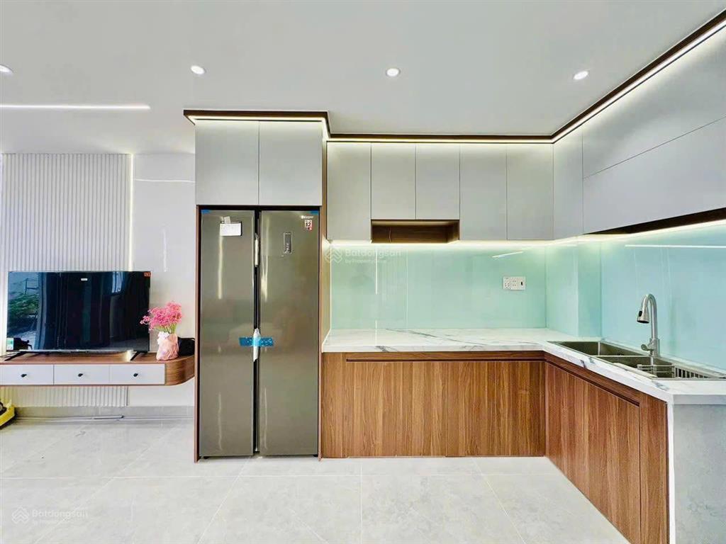 Nhà hxh 4 lầu st 26/2a nguyễn bỉnh khiêm, p.đakao, quận 1