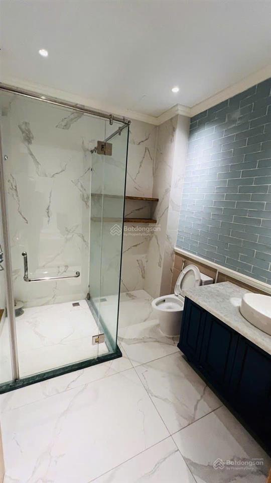 Cho thuê nhà biệt thự đường xe tải  đường 3/2, phường 14, quận 10