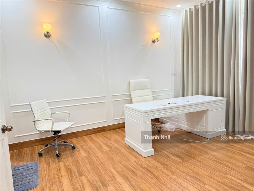 Biệt thự sang xịn trung tâm quận 10  hẻm xe tải  có gara ô tô