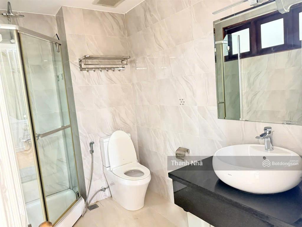 Biệt thự sang xịn trung tâm quận 10  hẻm xe tải  có gara ô tô