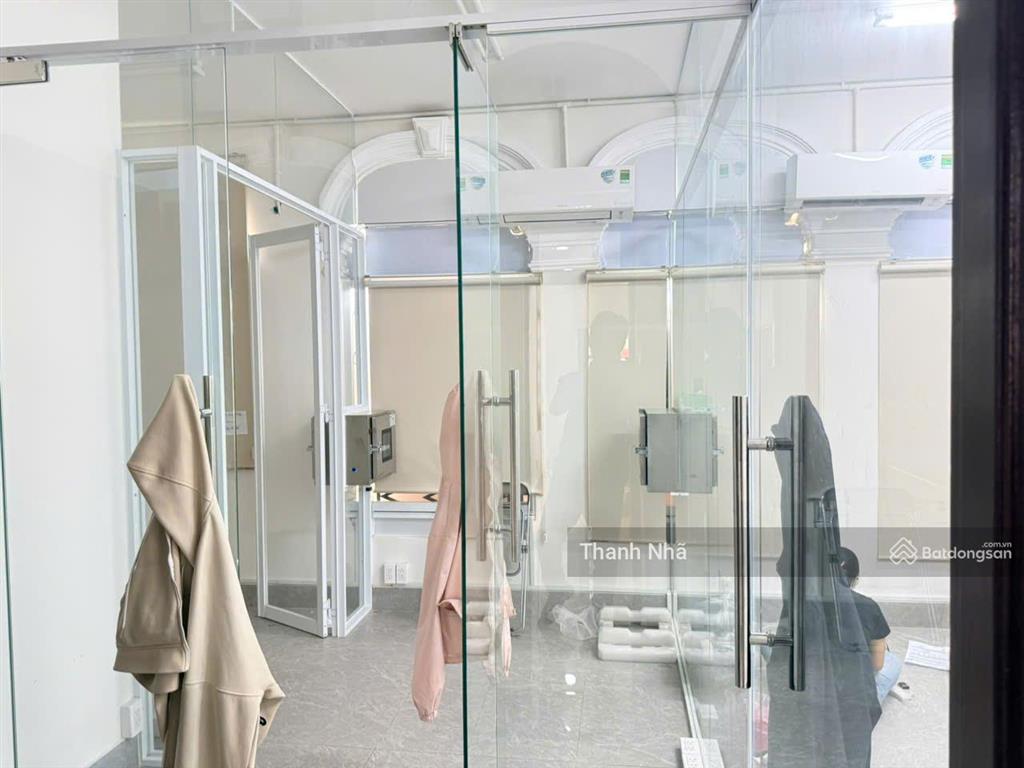 Biệt thự sang xịn trung tâm quận 10  hẻm xe tải  có gara ô tô