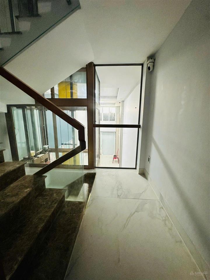 Nhà hxh 2 lầu st 491/39a nguyễn đình chiểu, quận 3
