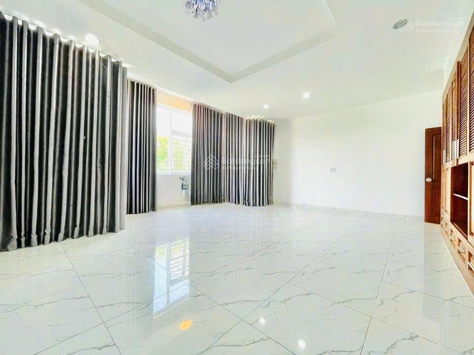 Cho thuê nhà 491b nguyễn đình chiểu, bàn cờ, hồ chí minh