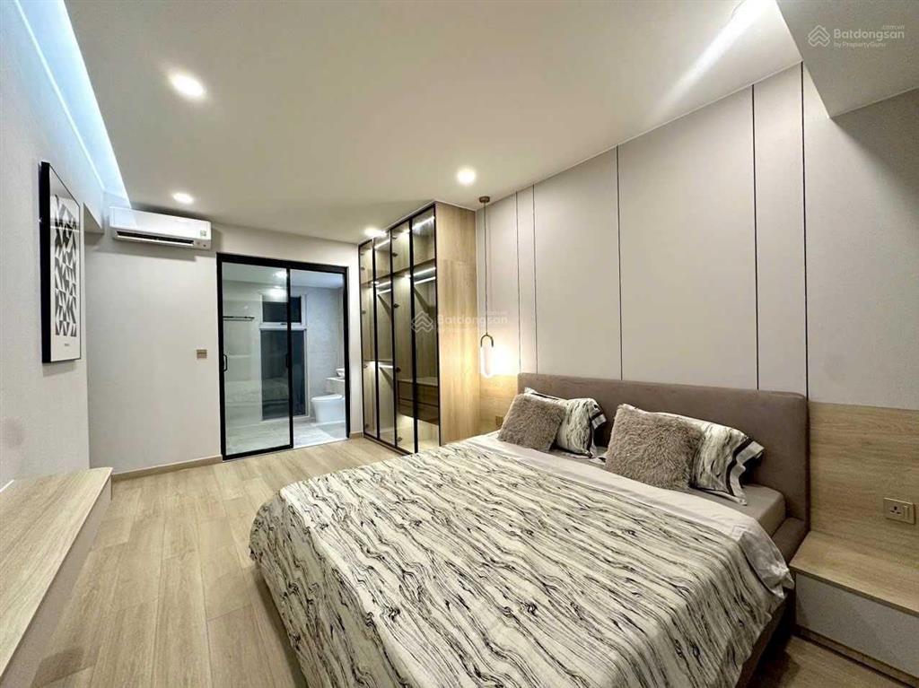 Cần bán gấp căn hộ garden plaza 1 phú mỹ hưng quận 7 dt 150m2. giá 19 tỷ,  0934 990 ***