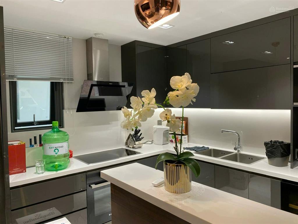 Cần tiền bán gấp ch nam phúc  le jardin  quận 7, dt 124m2, giá 12,5 tỷ.  0934 990 ***