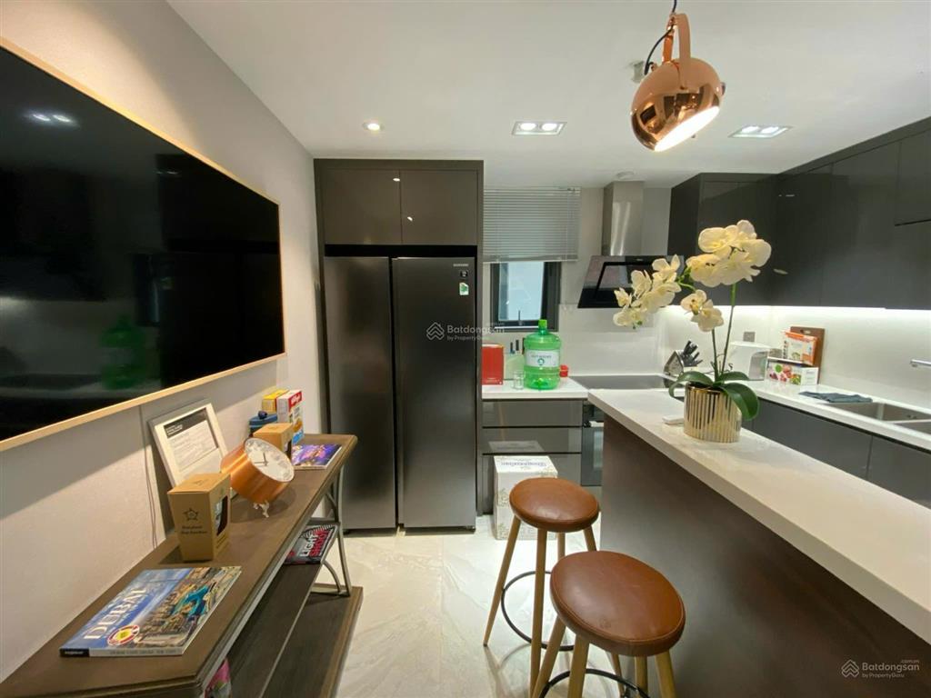 Cần tiền bán gấp ch nam phúc  le jardin  quận 7, dt 124m2, giá 12,5 tỷ.  0934 990 ***