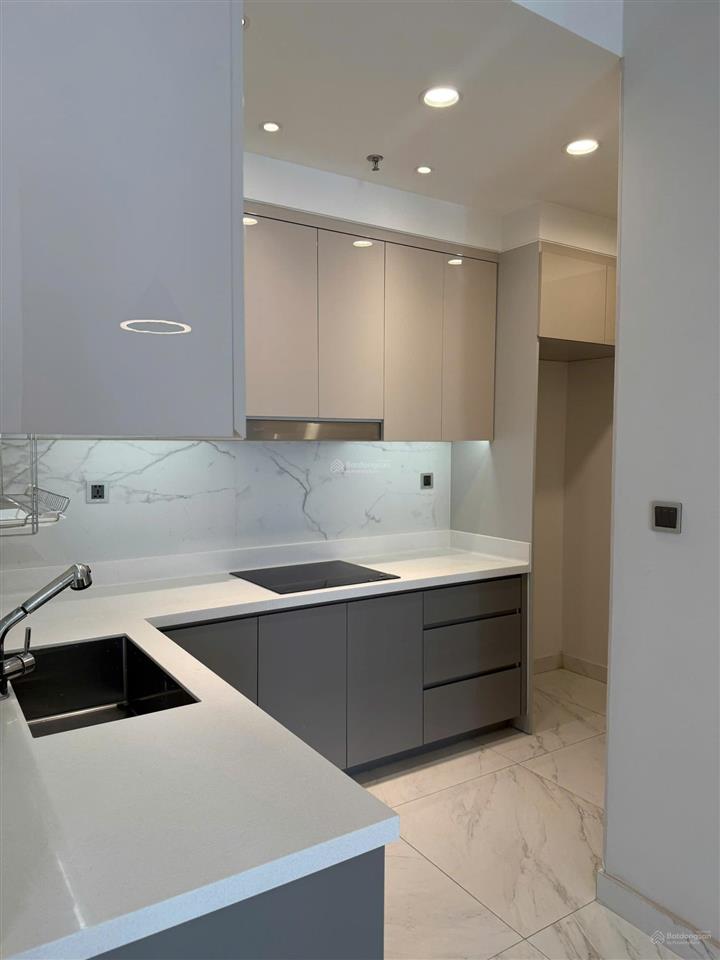 Bán căn hộ midtown m6 pmh  q7. dt 91m2, 2pn, 2wc, 2 ban công thoáng, giá 10.5 tỷ.  0934 990 ***