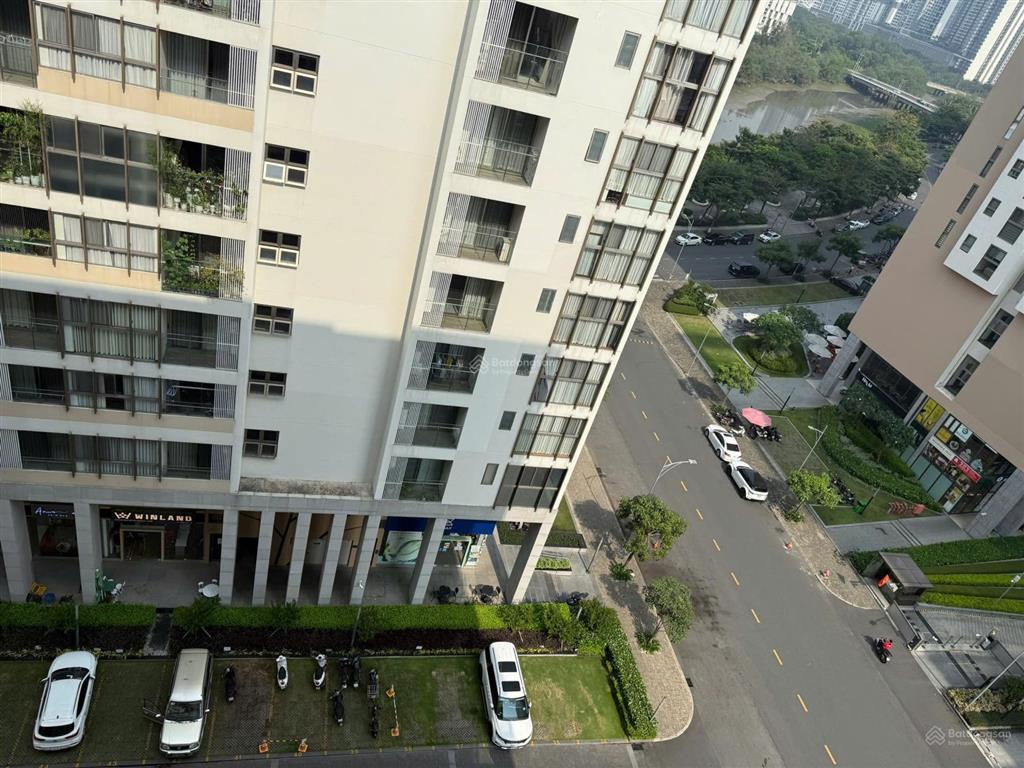 Bán căn hộ midtown m6 pmh  q7. dt 91m2, 2pn, 2wc, 2 ban công thoáng, giá 10.5 tỷ.  0934 990 ***