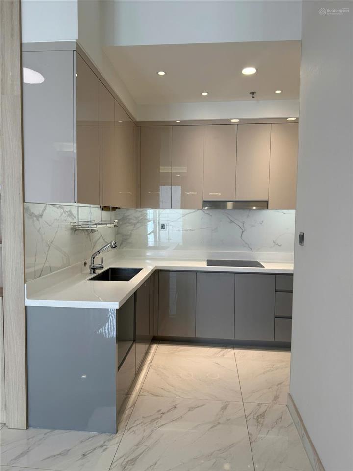 Bán căn hộ midtown m6 pmh  q7. dt 91m2, 2pn, 2wc, 2 ban công thoáng, giá 10.5 tỷ.  0934 990 ***