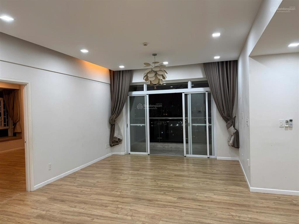 Bán căn hộ riverside residence  pmh  quận 7, dt 147m2. giá 15.5 tỷ,  0934 990 ***