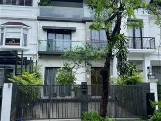 Bán biệt thự mỹ giang  pmh  quận 7 dt 126m2. giá 42 tỷ. nhà đẹp.  0934 990 ***