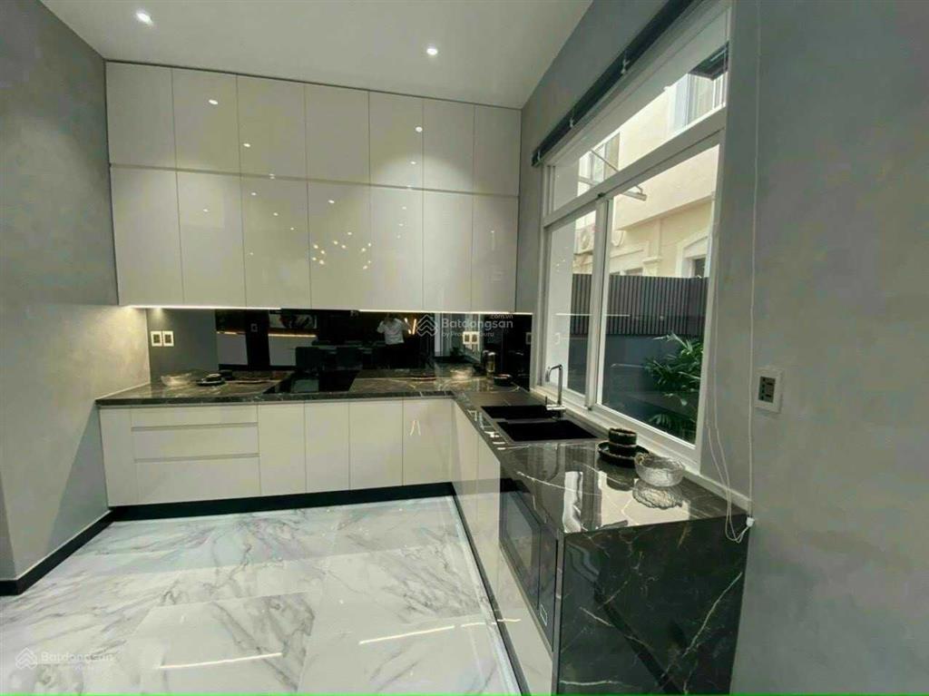 Bán biệt thự mỹ giang  pmh  quận 7 dt 126m2. giá 42 tỷ. nhà đẹp.  0934 990 ***