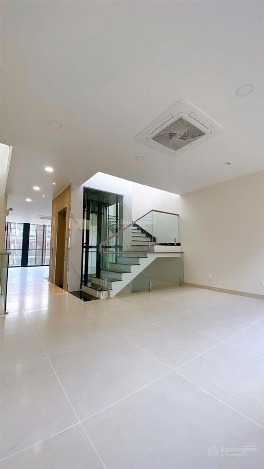 Cho thuê shophouse hoàn thiện the global city, mặt tiền đường 20m