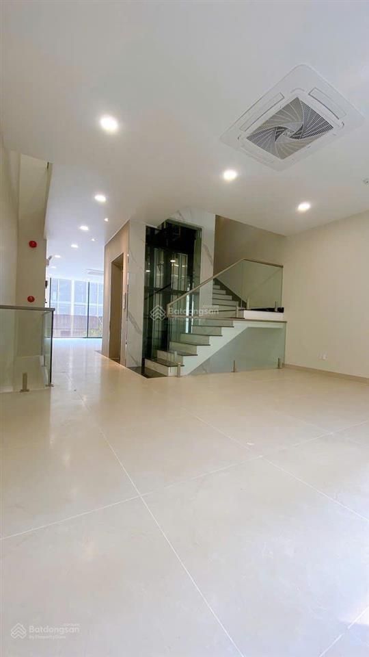 Cho thuê shophouse hoàn thiện the global city, mặt tiền đường 20m