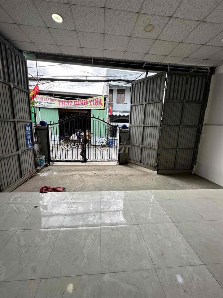 Kho ngang 6m đường container quay đầu