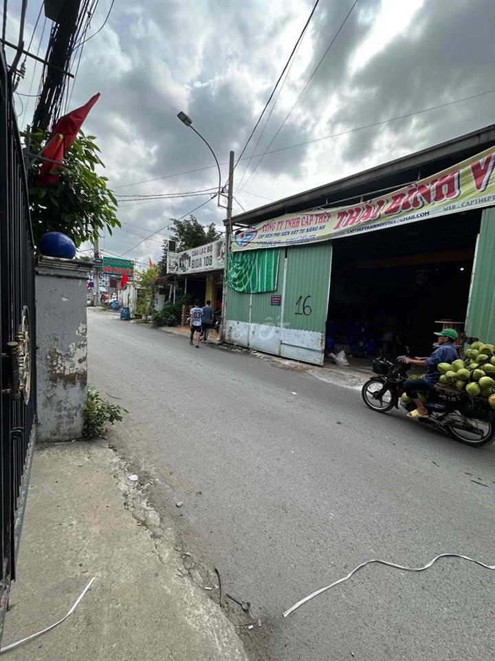 Kho ngang 6m đường container quay đầu