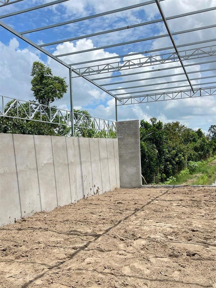 Chính chủ gửi bán kho giá rẻ giá hời mặt tiền quốc lộ 61c, phong điền tp cần thơ