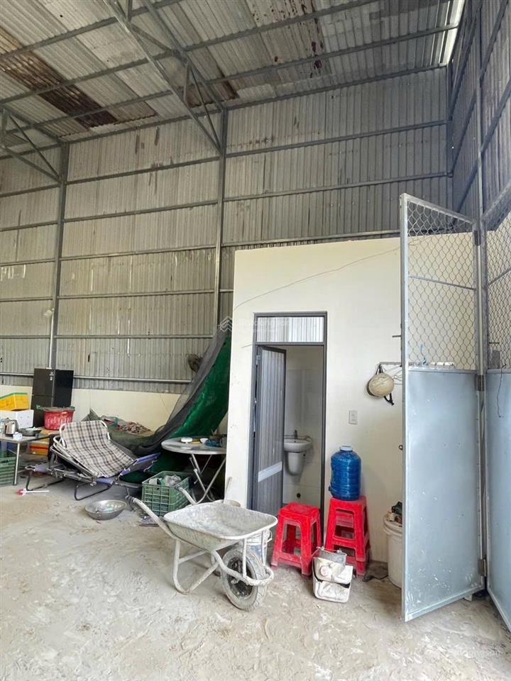 Chính chủ gửi bán kho giá rẻ giá hời mặt tiền quốc lộ 61c, phong điền tp cần thơ
