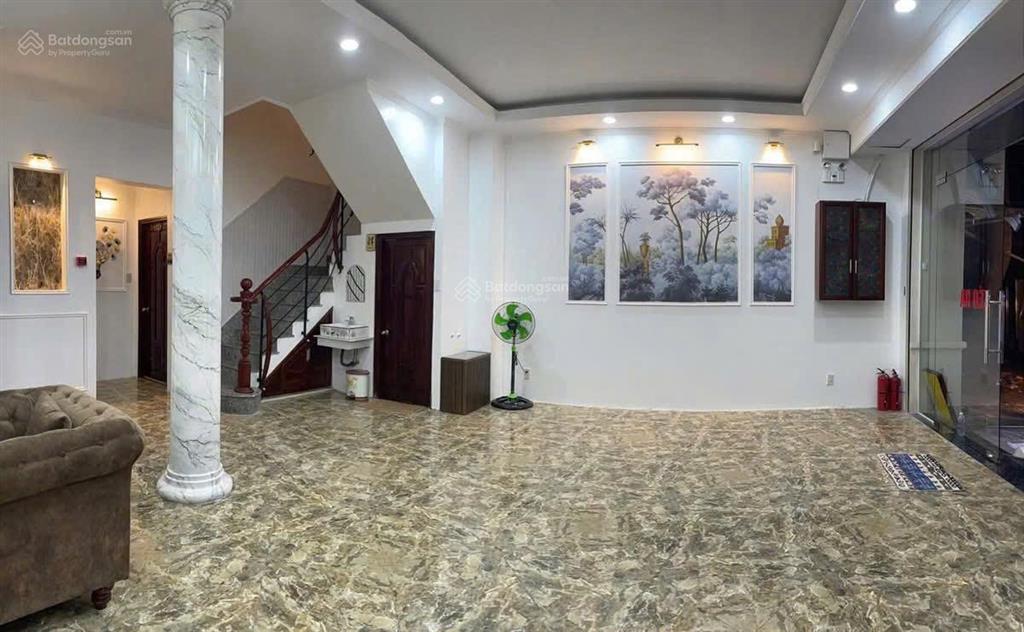 Giảm 5 tỷ mặt tiền trần quang khải khách sạn
