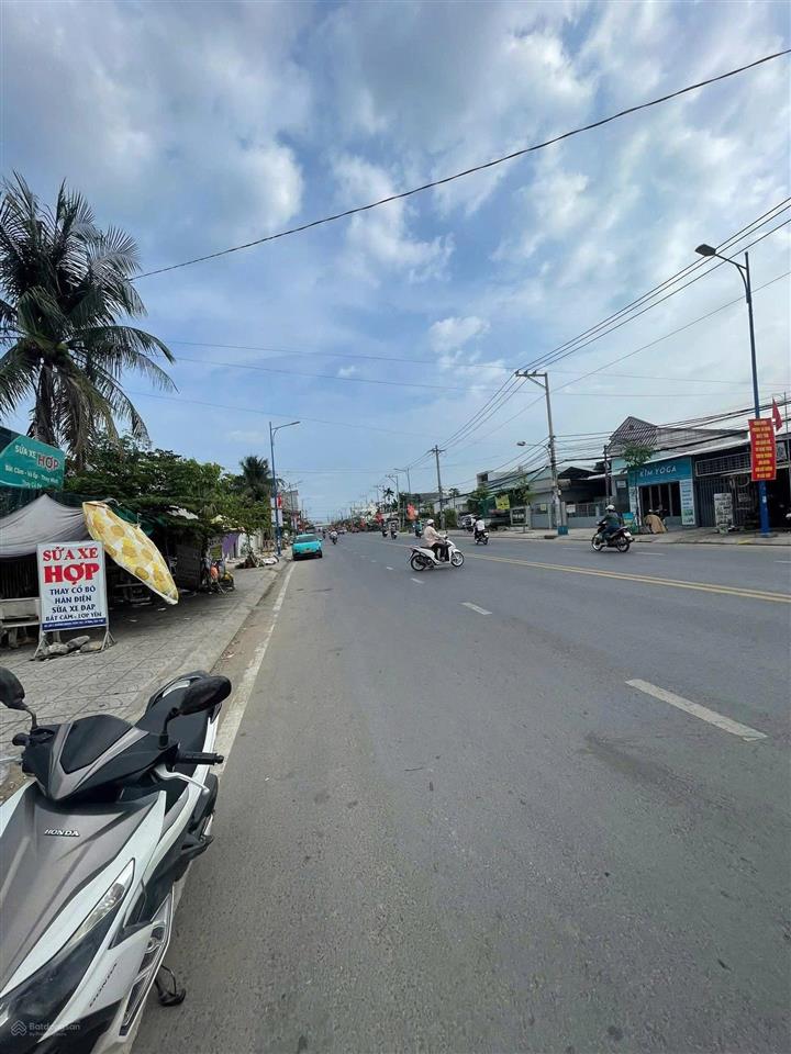 Mặt tiền đường hoàng quốc việt bán và cho thuê