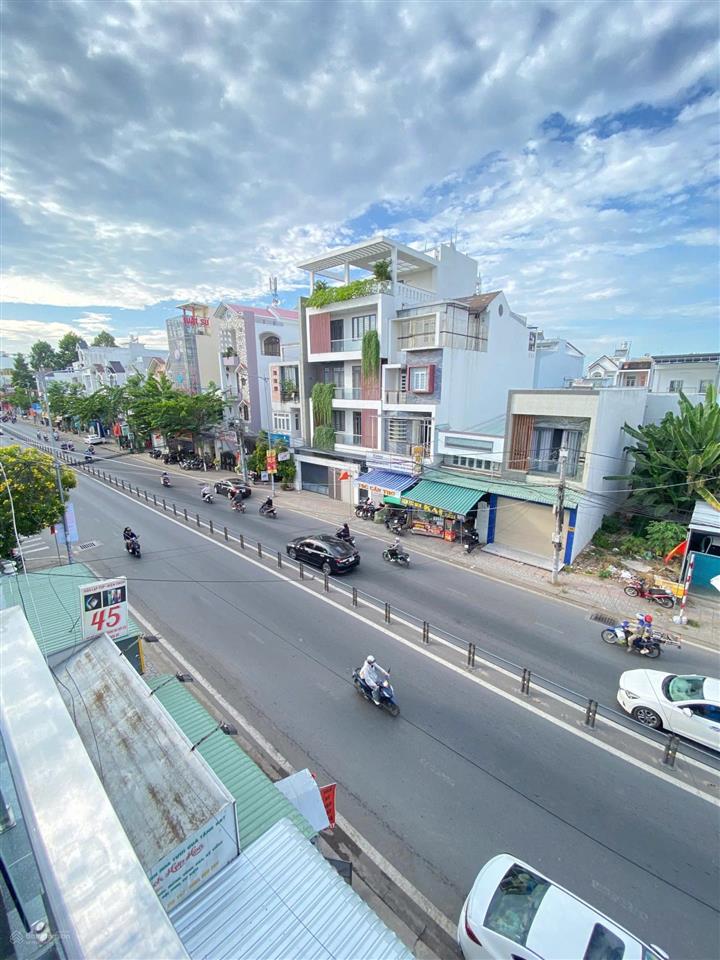 Mặt tiền trần hoàng na, chủ gốc 1 trệt 2 lầu