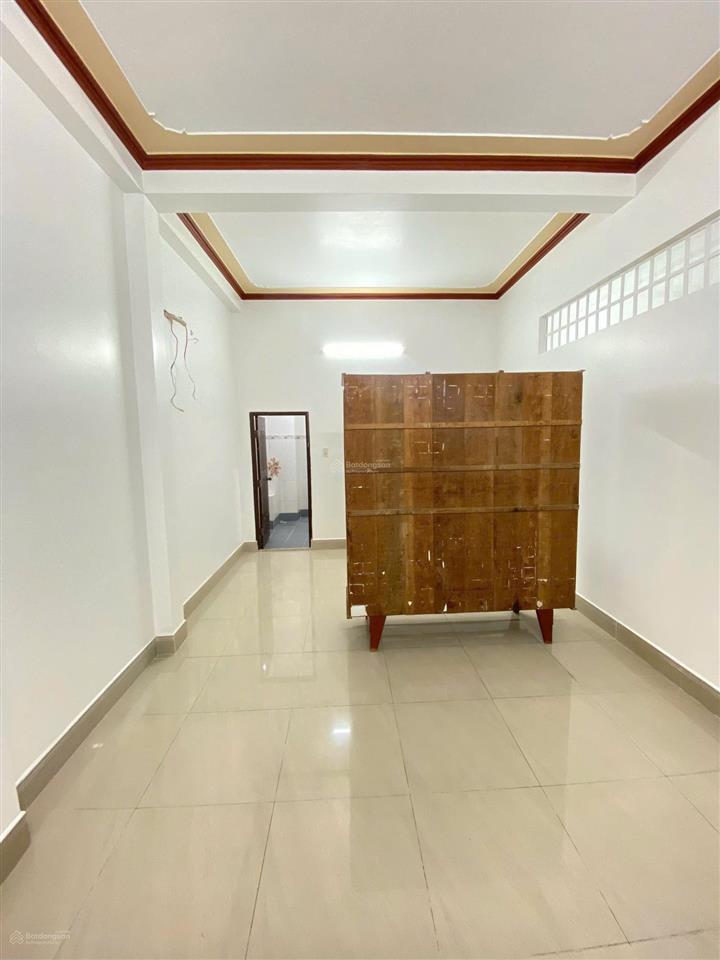 Mặt tiền trần hoàng na, chủ gốc 1 trệt 2 lầu