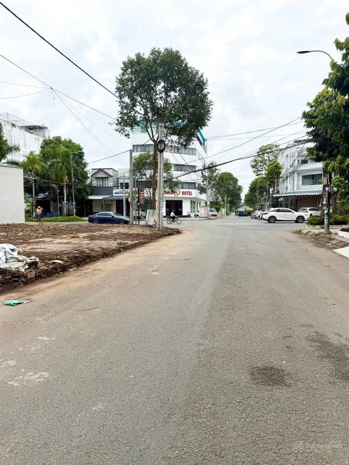 Mặt tiền đường trần văn sắc gần võ nguyên giáp
