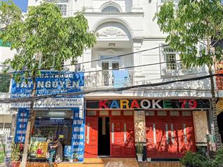 Mặt tiền đường lê bình bán karaoke đang hoạt động