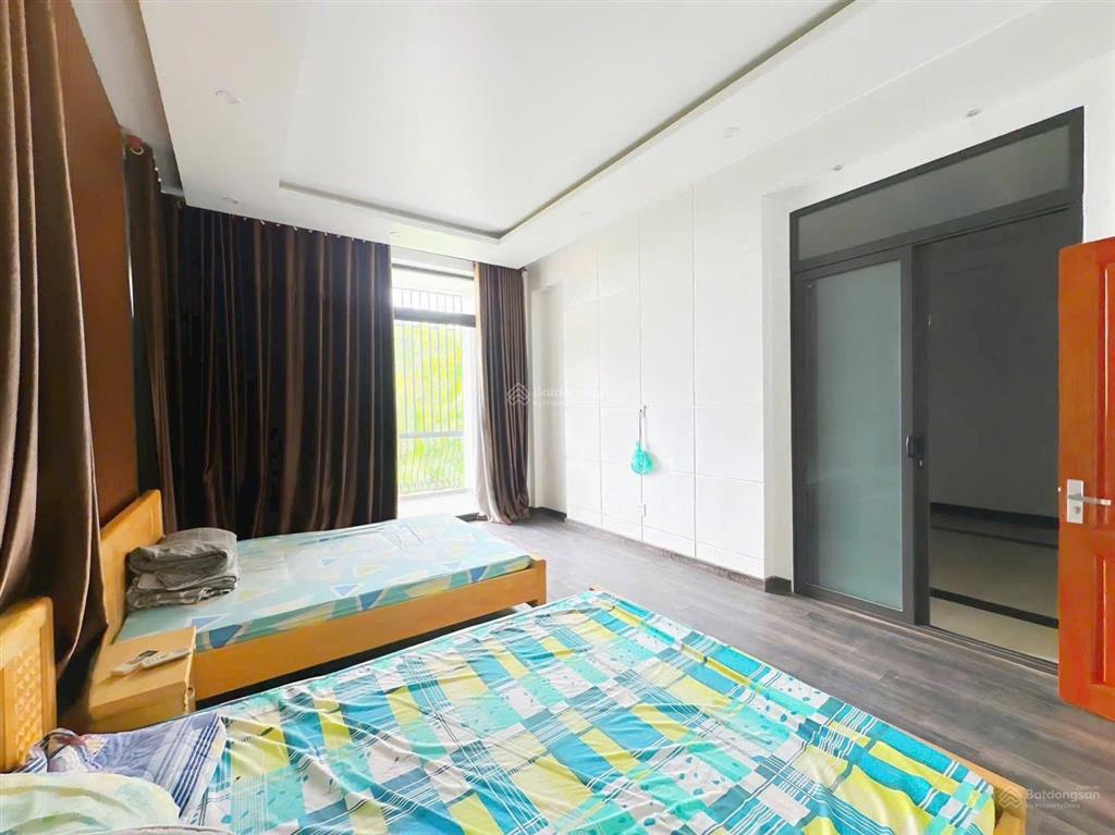 Biệt thự cho thuê nguyễn văn cừ