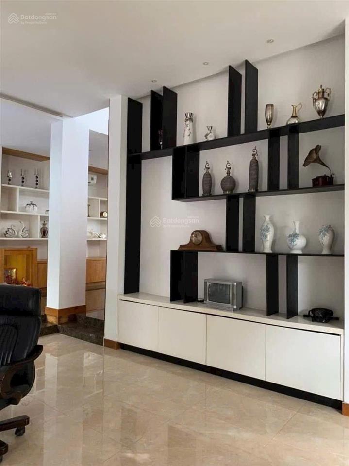 Biệt thự cồn khương dt sử dụng 1800 m2 gần nguyễn văn cừ
